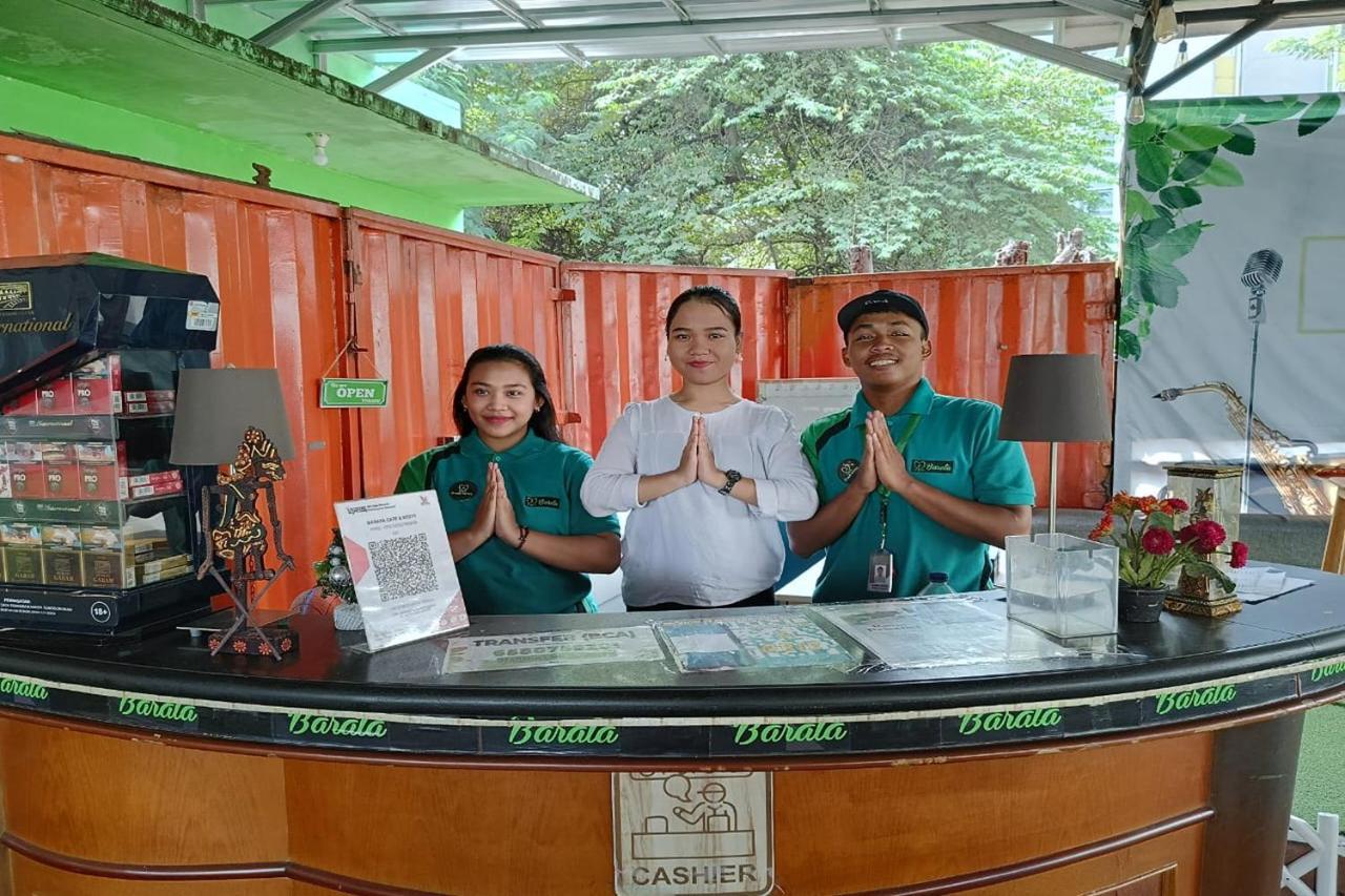 Barata Hotel Near Bandara Soekarno Hatta Tangerang Kültér fotó