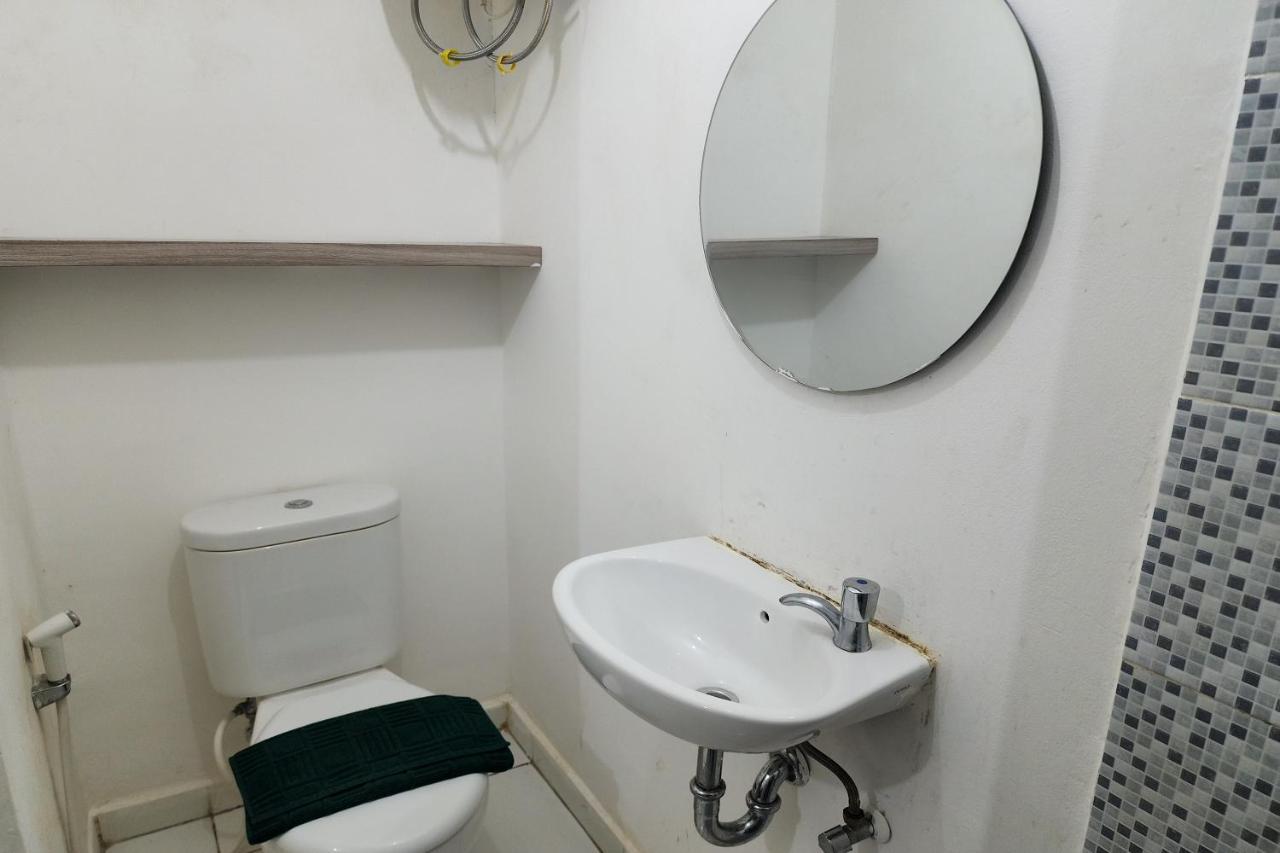 Barata Hotel Near Bandara Soekarno Hatta Tangerang Kültér fotó