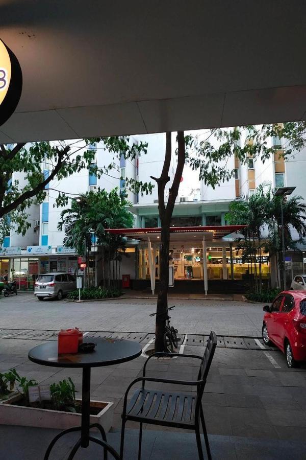 Barata Hotel Near Bandara Soekarno Hatta Tangerang Kültér fotó