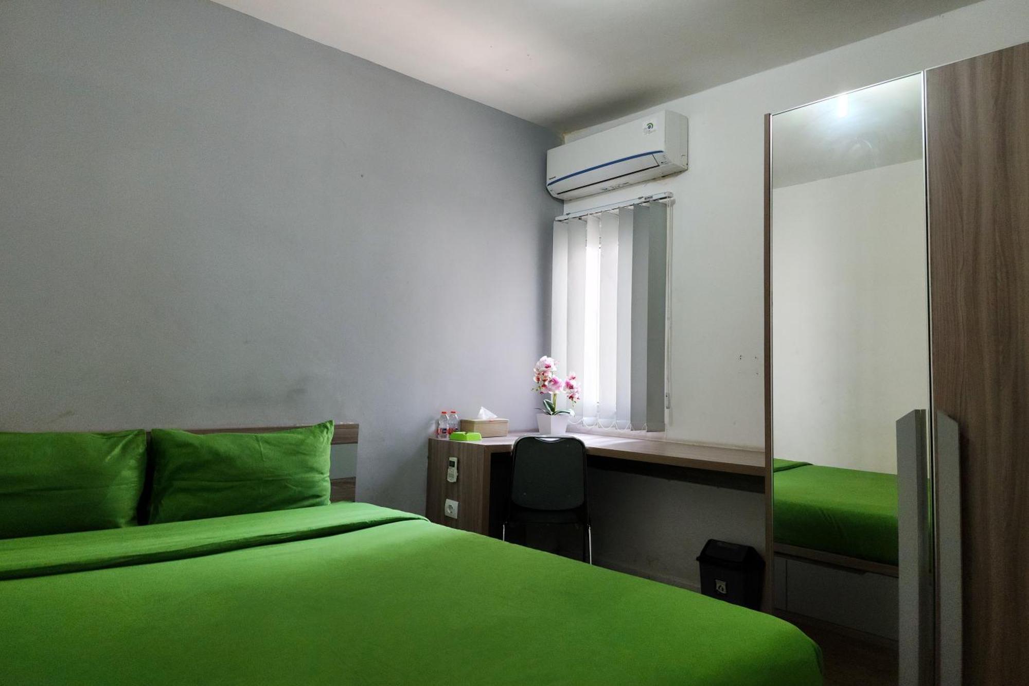 Barata Hotel Near Bandara Soekarno Hatta Tangerang Kültér fotó